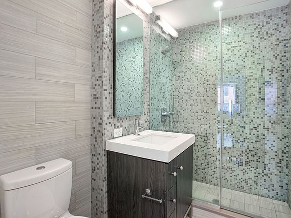 4th image of 432 W 52nd St APT 2F