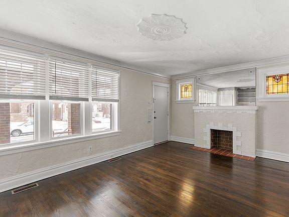 2nd image of 7126 Dartmouth Ave Unit A