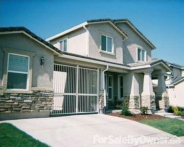 3rd image of 445 Meadow Creek Dr