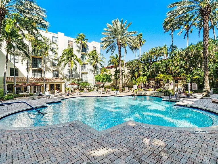 630 Sapodilla Ave #110 — Photo 29