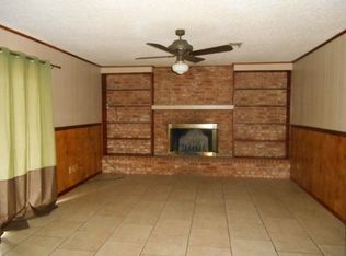 216 Mosby Dr, Pineville, LA 71360