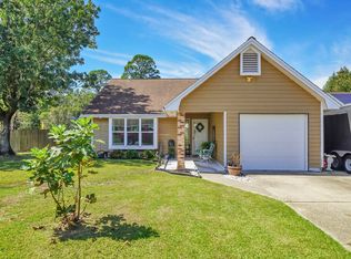 2200 Nancys Path, Fort Walton Beach, FL 32547
