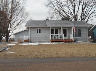 706 E Clay St, Elk Point, SD 57025