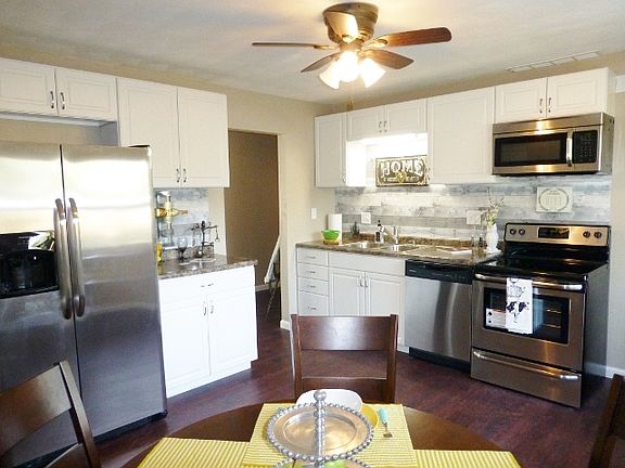 4th image of 1020 Kensington Dr