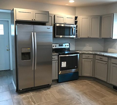 2nd image of 432 Boulevard Ave