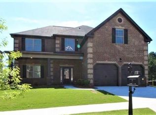 3418 Lake End Dr, Loganville, GA 30052