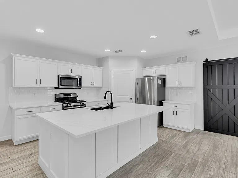 11790 Forest Park Cir — Photo 19
