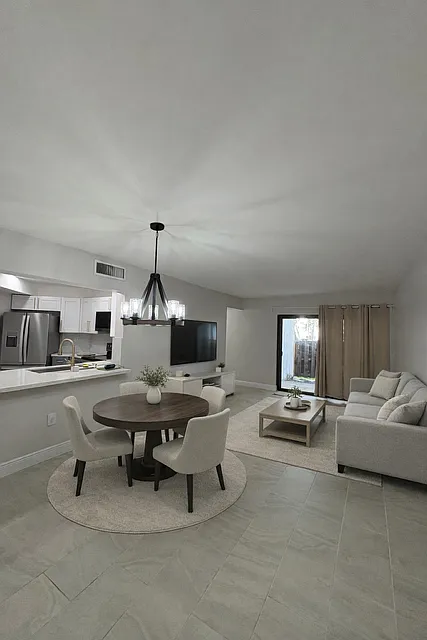 2 bed, 1000 sqft, $2,450 — Photo 1