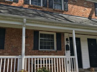 1330 Green Oaks Ln APT E, Charlotte, NC 28205