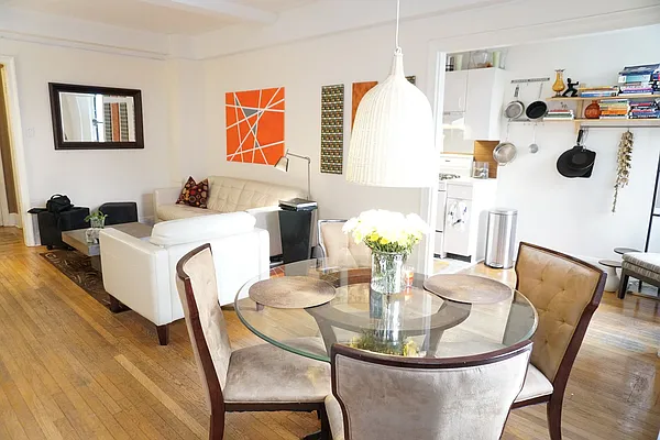 Rented by Renetta Real Estate | media 29