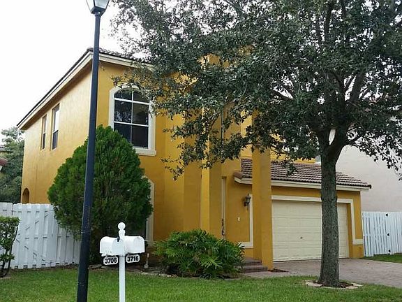 3rd image of 3715 SW 50th St