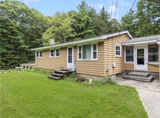 226 Westcott Rd, Scituate, RI 02857