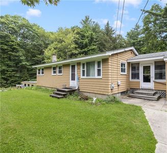 226 Westcott Rd, Scituate, RI, 02857