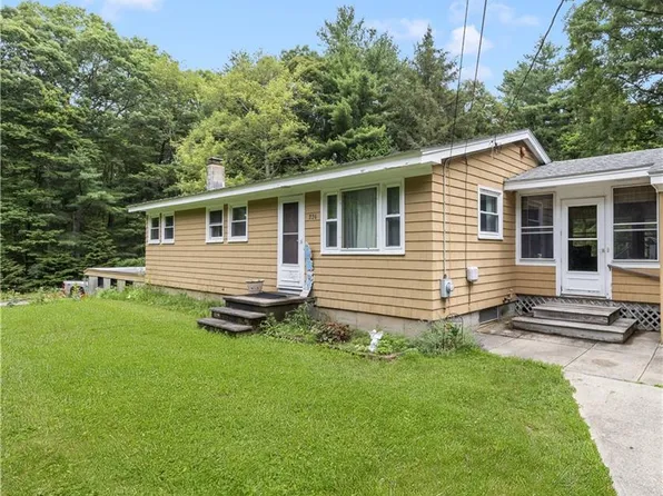 226 Westcott Rd, Scituate, RI 02857