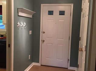 6 Dewberry Dr, Hendersonville, NC 28792