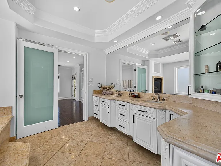 5230 Teesdale Ave — Photo 11