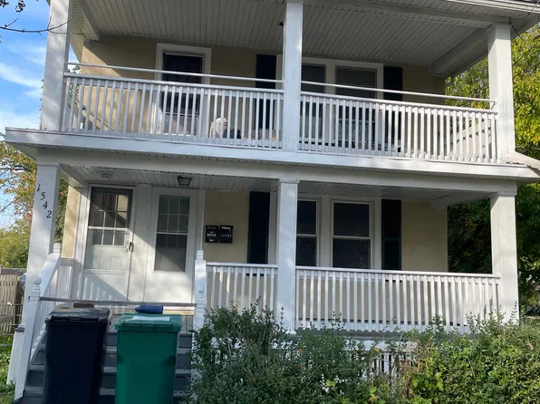 1542 Pierce Ave, Niagara Falls, NY 14301