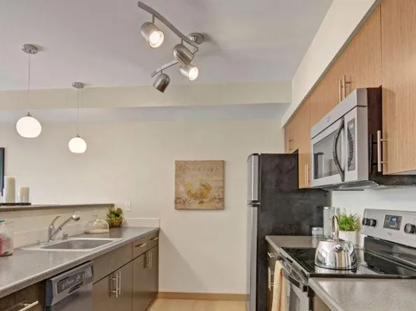 Leilani Apartment Homes