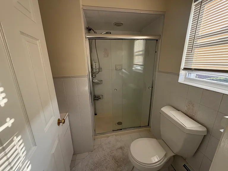 440 Brinkerhoff Ave #B — Photo 9