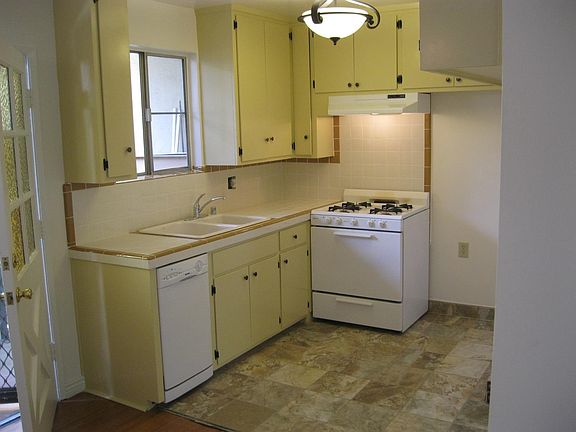 4th image of 1523 19th St APT 3