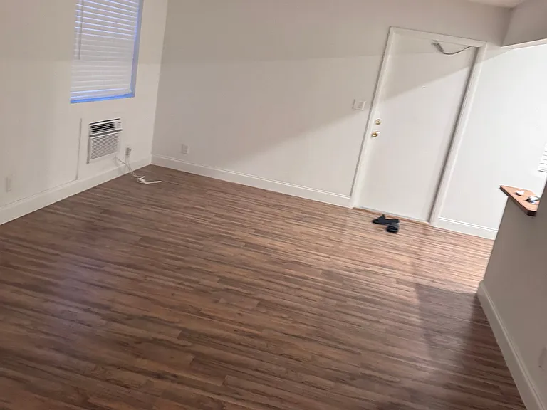 2829 Van Buren St — Photo 1