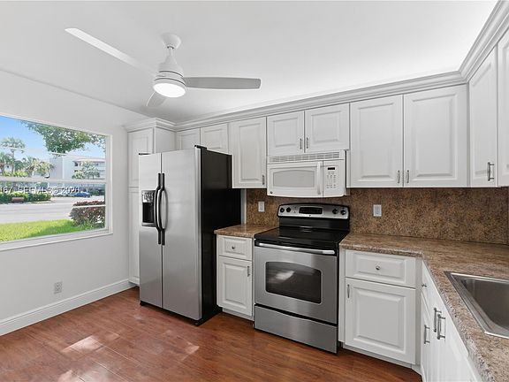 5th image of 1901 Bermuda Cir APT A1