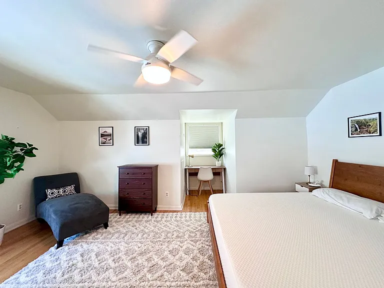Lovely Duplex NE Portland - 2 bed, 1 bath w/Garage! — Photo 19
