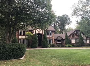 15928 Wetherburn Rd, Chesterfield, MO 63017