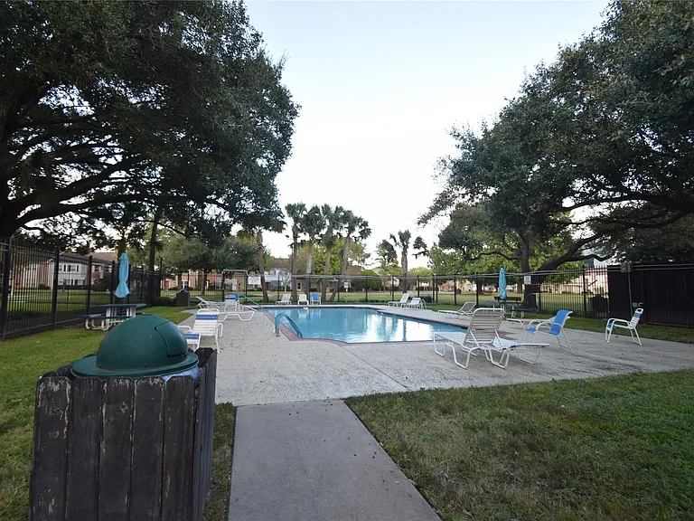 14239 Misty Meadow Ln — Photo 23