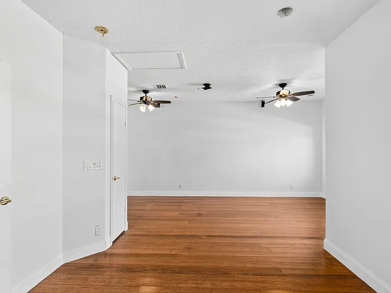21698 Abington Ct — Photo 70