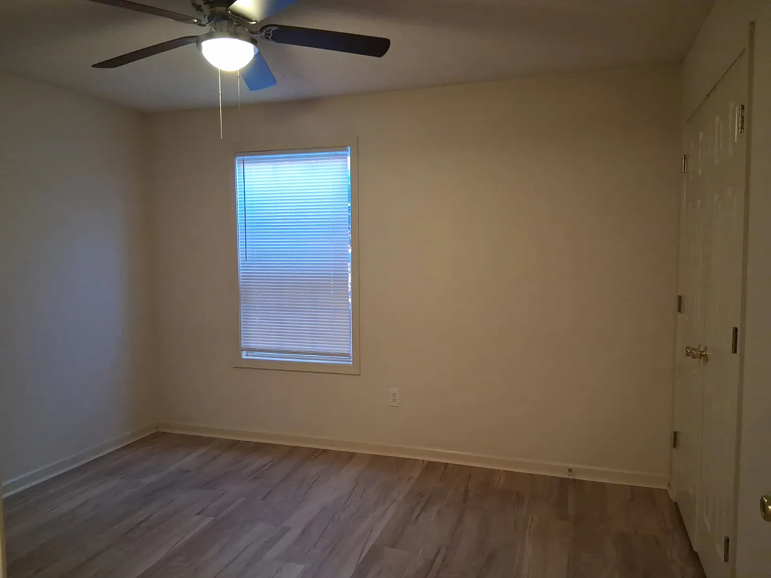 2 bed, $875 — Photo 1