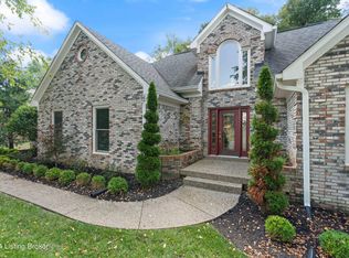 9518 Gutenberg Rd, Jeffersontown, KY 40299