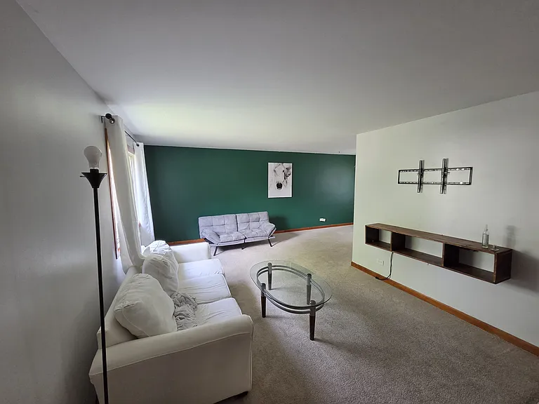 800 W Beechtree Ln — Photo 5