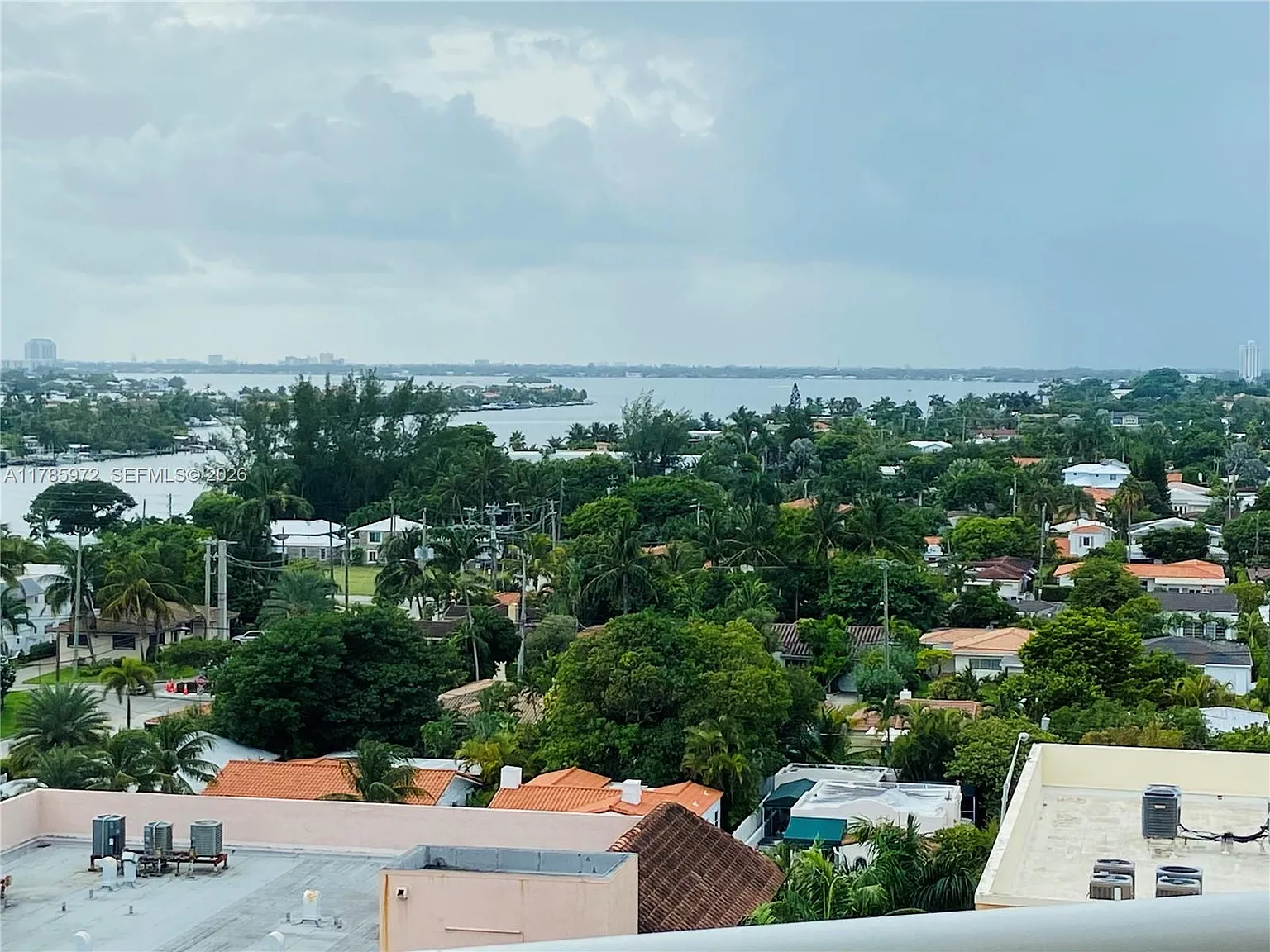 Ocean 88 Condominium — Photo 3