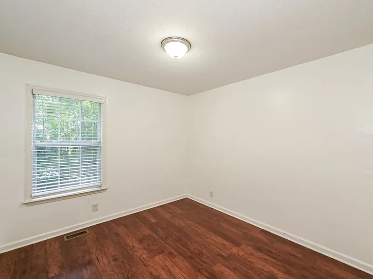 4936 Deerhaven Dr — Photo 14
