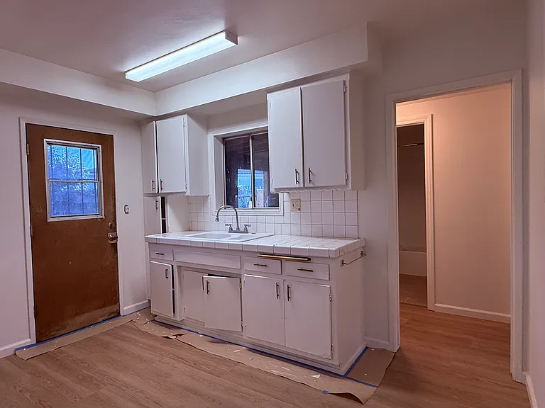 9328 Pitkin St — Photo 7