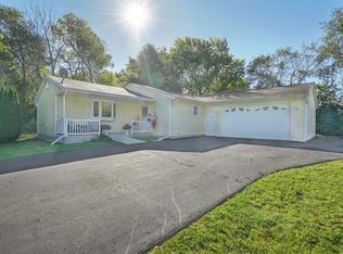 W5323 Kenosha Dr, Elkhorn, WI 53121