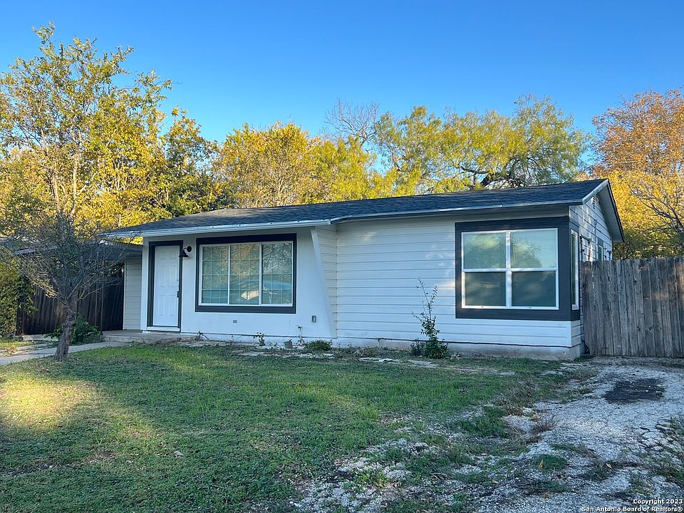1st image of 419 BYRNES DR
