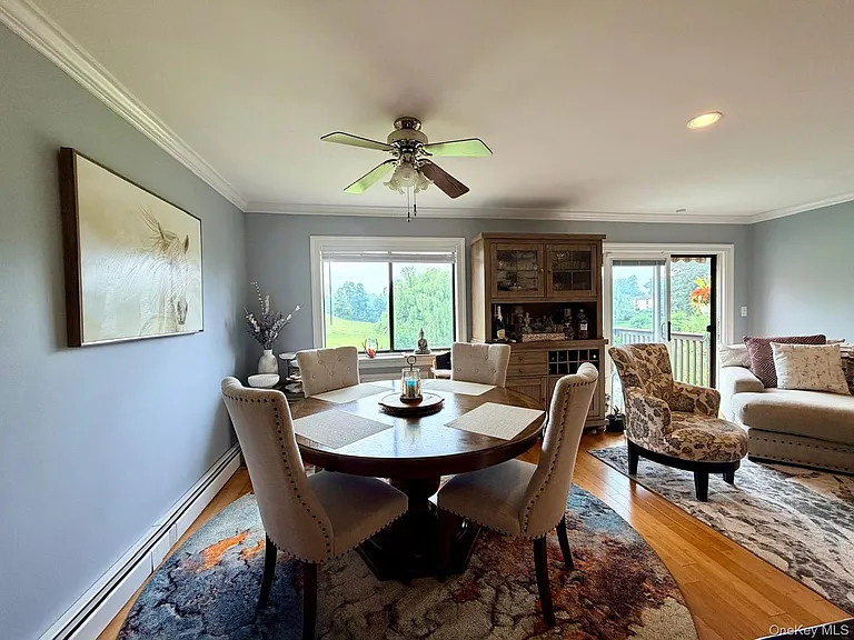 4 Loudon Dr #7 — Photo 3