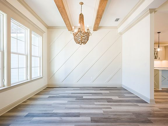 4th image of 4304 Kenilworth Cir