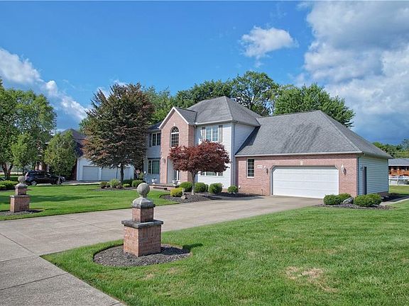 2nd image of 8870 Chaucer Blvd