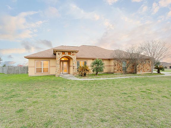 5th image of 15822 Lake Breeze Dr