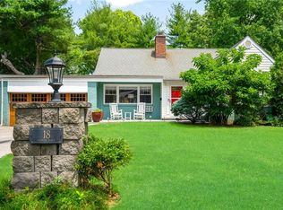 18 Clover Pl, New Rochelle, NY 10805