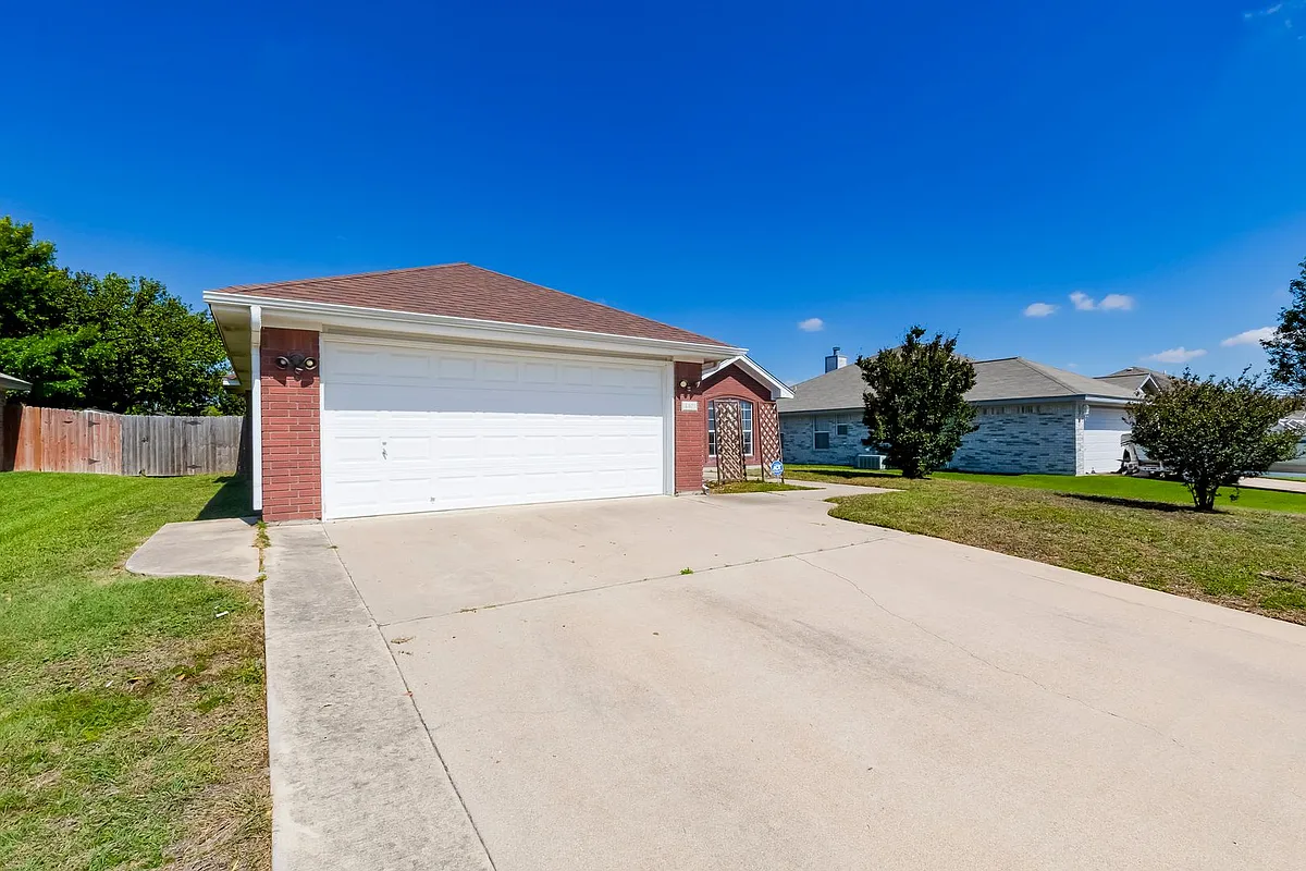 Building Photo - 4403 Foster Ln