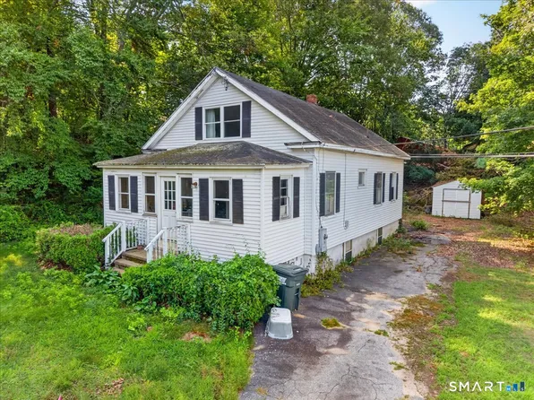 10 Mill Cove Road, Ledyard, CT 06335