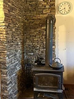 5th image of 1395 Ward Rd
