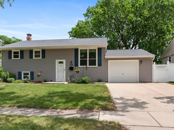 509 Waverly Ave, Streamwood, IL 60107