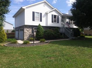 2546 Barnaget Dr, Roanoke, VA