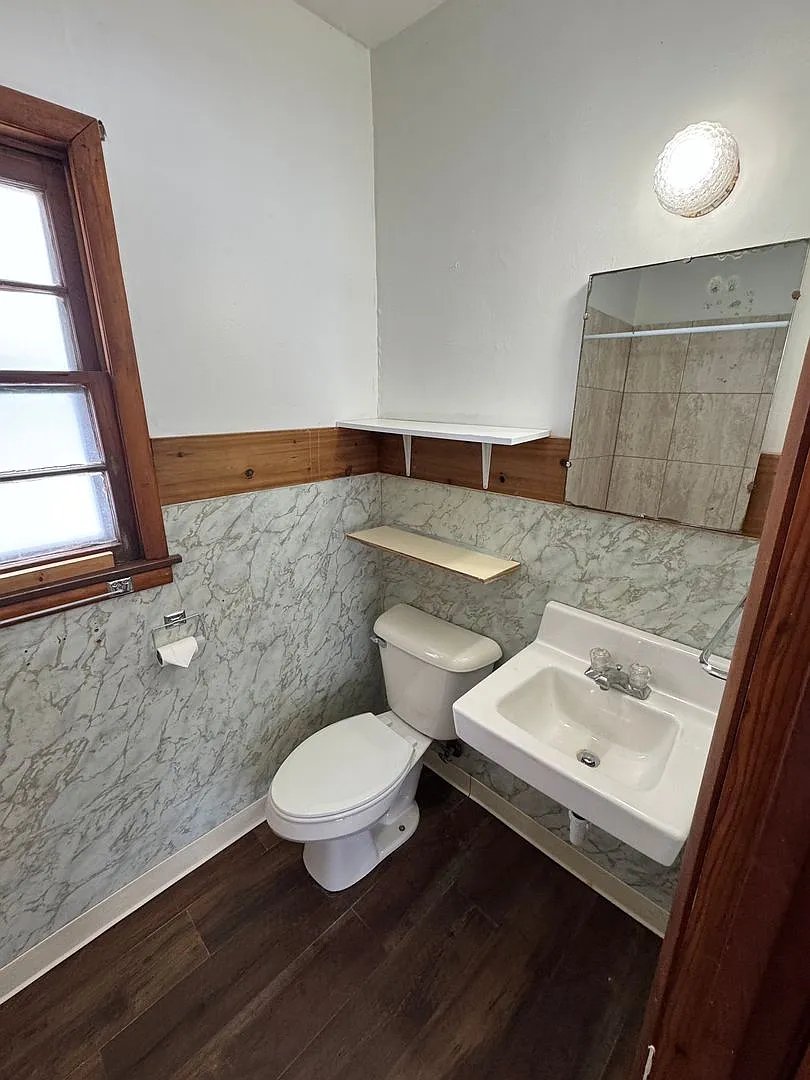 Highway 51 Apartments — Photo 4