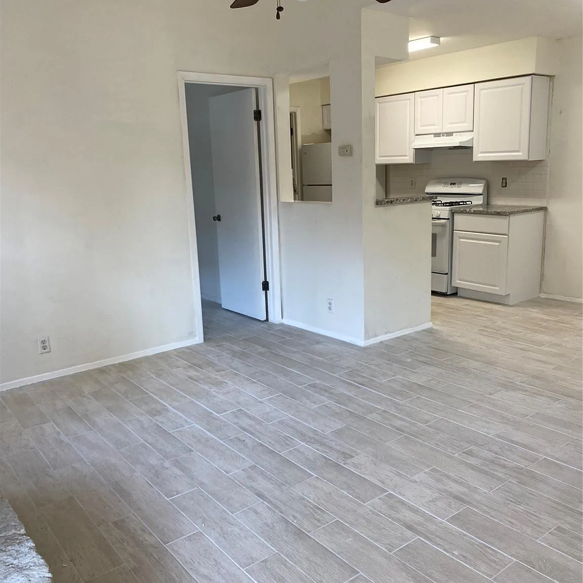 3 bed, 2.0 bath, 1892 sqft, $1,750 — Photo 4